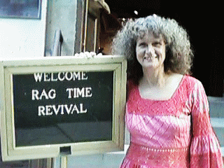 Come on in and hear Sue Keller and friends!